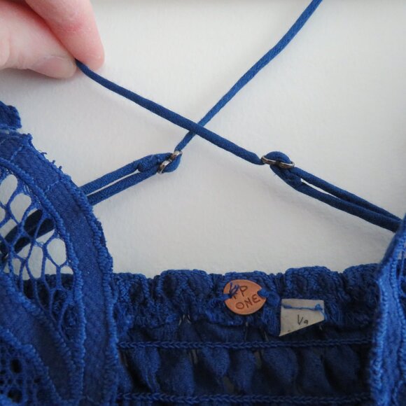FREE PEOPLE ONE Adella Bralette Crop in Blue Boho Festival Lace Smock Size L - Picture 7 of 15